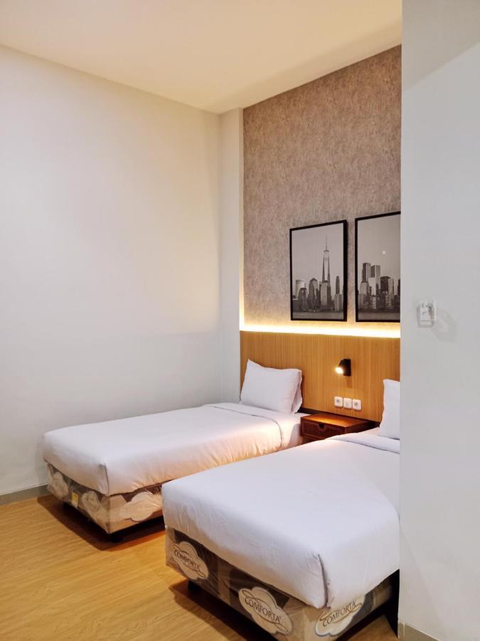 Andita Syariah Hotel Sorabaya Extérieur photo