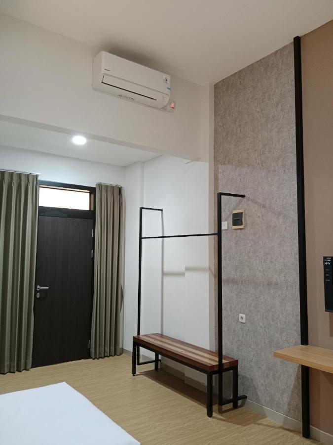 Andita Syariah Hotel Sorabaya Extérieur photo