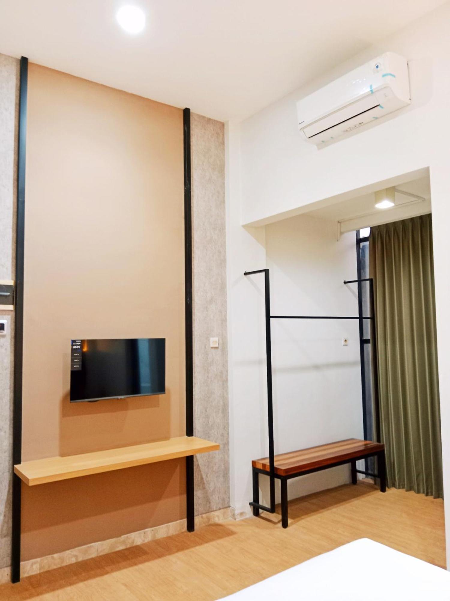 Andita Syariah Hotel Sorabaya Extérieur photo